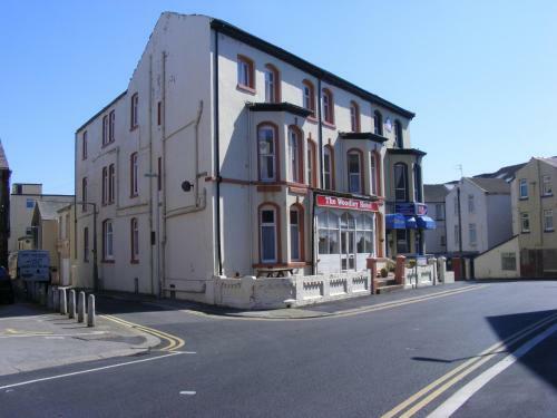 Hostal The Woodley Hotel
