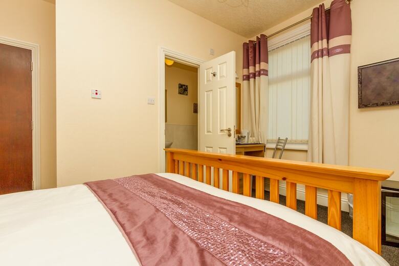 Hostal Hawthorn House