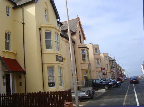 Hostal Tuxford House