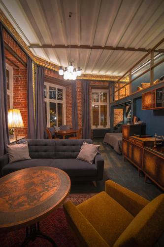 Moho L Hostel