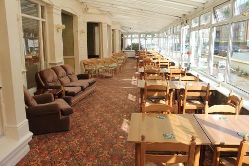 New Loretta Hotel