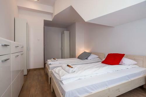 Galeria Italiana Apartments
