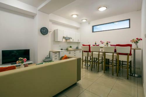 Galeria Italiana Apartments