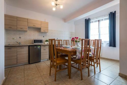 Galeria Italiana Apartments