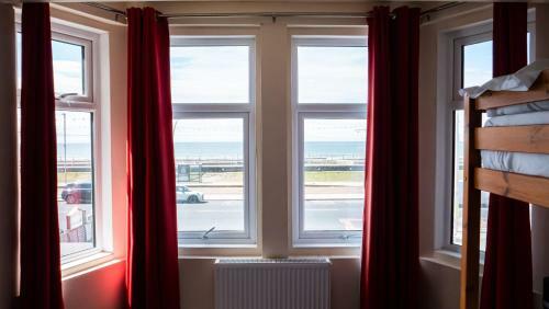 Hotel Just Roomz - By The Beach