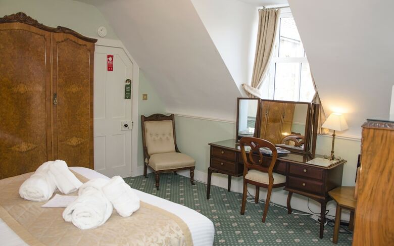 Hotel Ravenscourt House