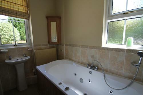 Oare Water Cottage