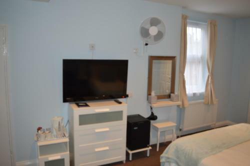 Hostal Brierley Guesthouse