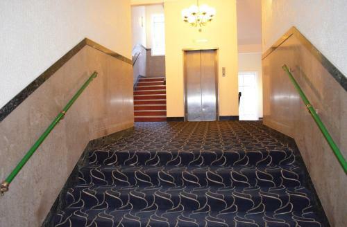 Lothian City Center Apartment