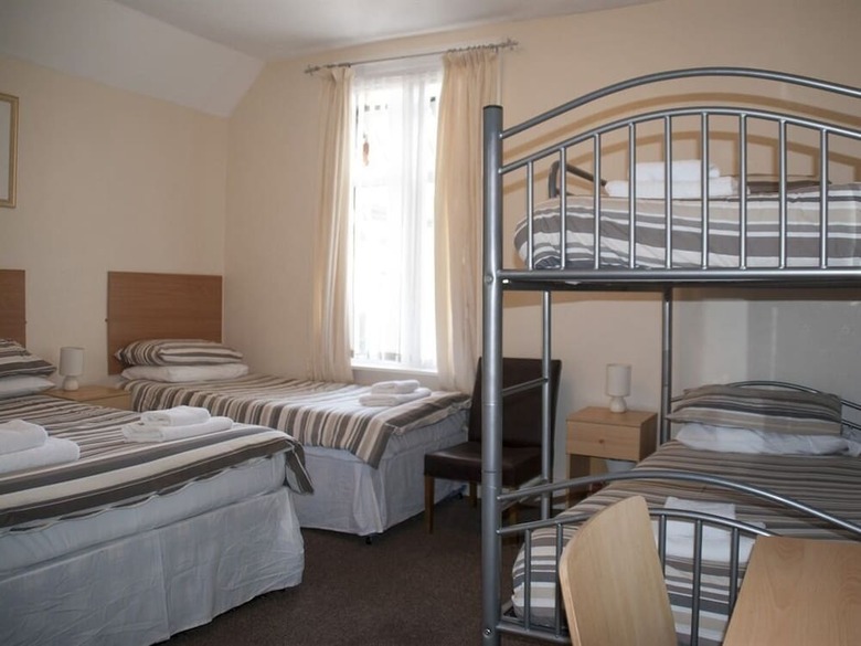 Hostal Chaplins
