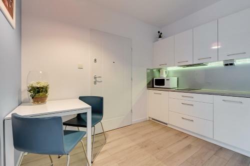 Stay-in Apartments Chmielna Park