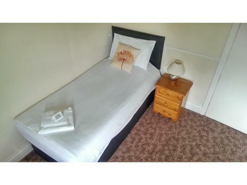 Hostal Tusker Lodge - Adults Only