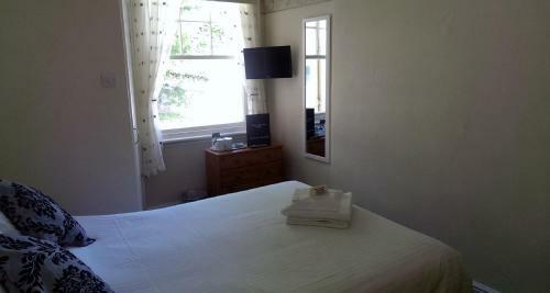 Hostal Tusker Lodge - Adults Only