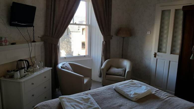 Hostal Carra Beag Guest House