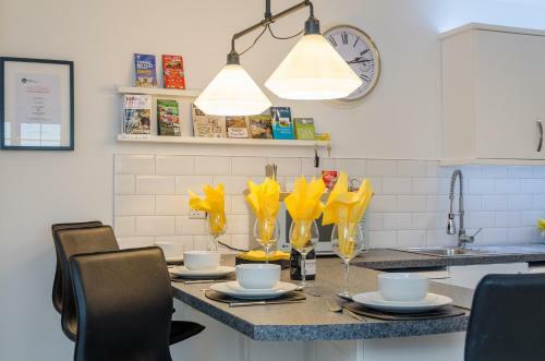Alfred St Apartment