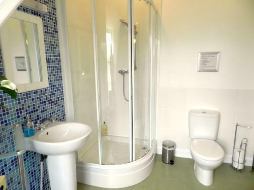 Hostal Balmoral Guesthouse