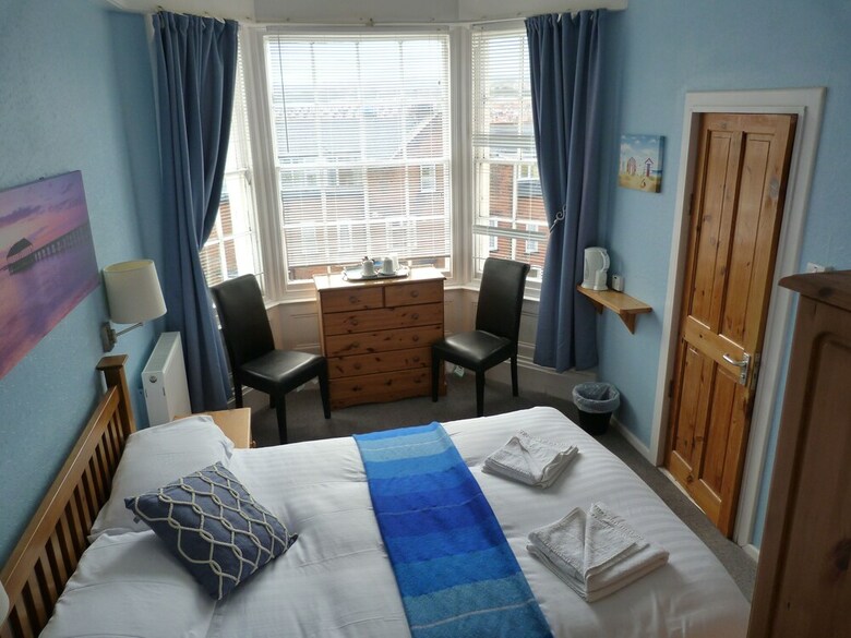 Hostal The Kenton Hotel