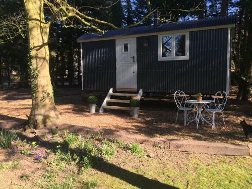 Chez Marguerite Luxury Shepherd's Hut