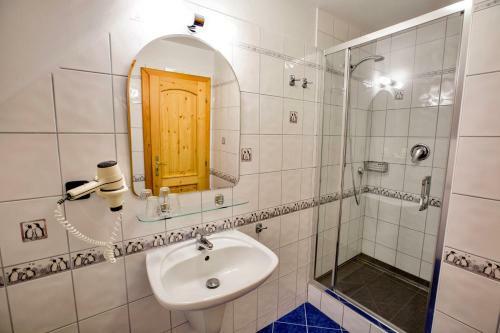 Pension & Chalet Sch�fer