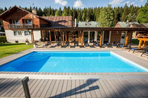 Pension & Chalet Sch�fer