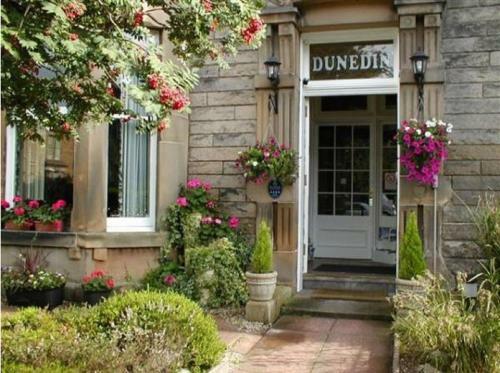 Hostal Dunedin Guest House