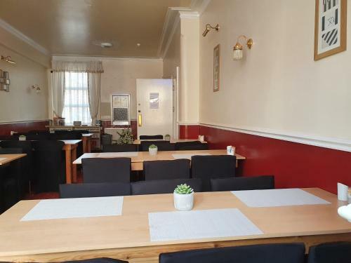 Hostal The Allendale