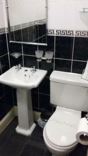 Hostal Kelvin House