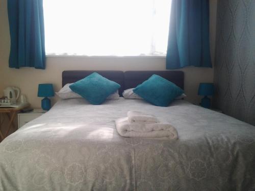 Hostal Twin Palms Guesthouse