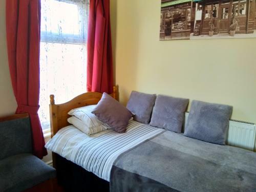 Bed & Breakfast Ringbane House