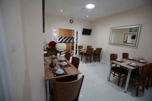 Hotel Woodlands Lodge Ilford