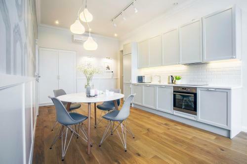 Mint Apartments