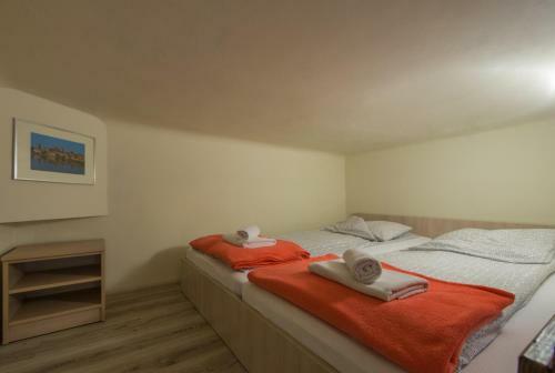 Albergue Euro-room Rooms & Apartments