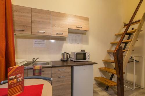 Albergue Euro-room Rooms & Apartments