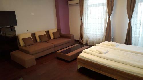 Grand'or Studio Apartments