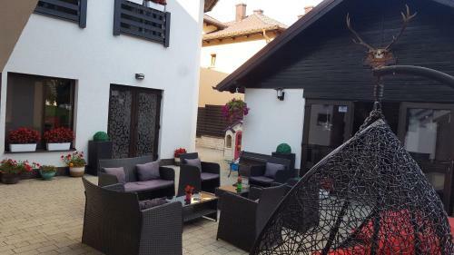 Hostal Pensiunea Ellemar