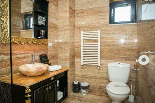 Hostal Almar Lake View