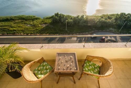 Mamaia Summer Lake View Apartment