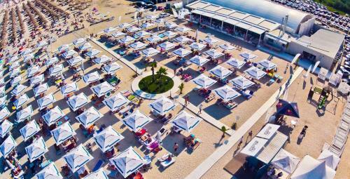 Mamaia Summer Lake View Apartment