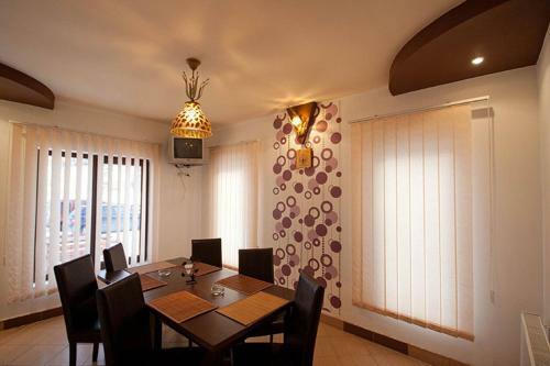 Hostal Pensiunea Tora