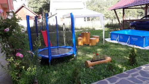 Lodge Vila Livia Borsa
