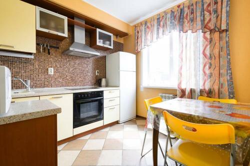Apartment On Shishkova