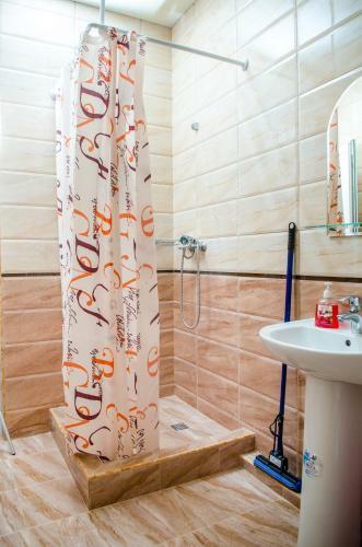 Hostal Svetlana Guest House