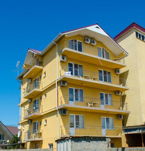 Hostal Svetlana Guest House