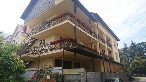 Hostal Guesthouse Svetlyachok