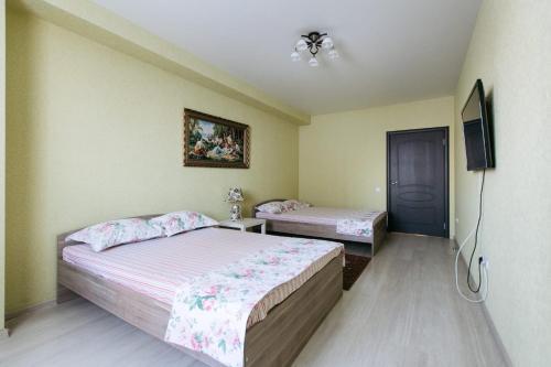 Apartments At Metro Krasniy Prospekt