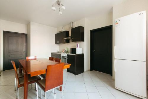 Apartments At Metro Krasniy Prospekt