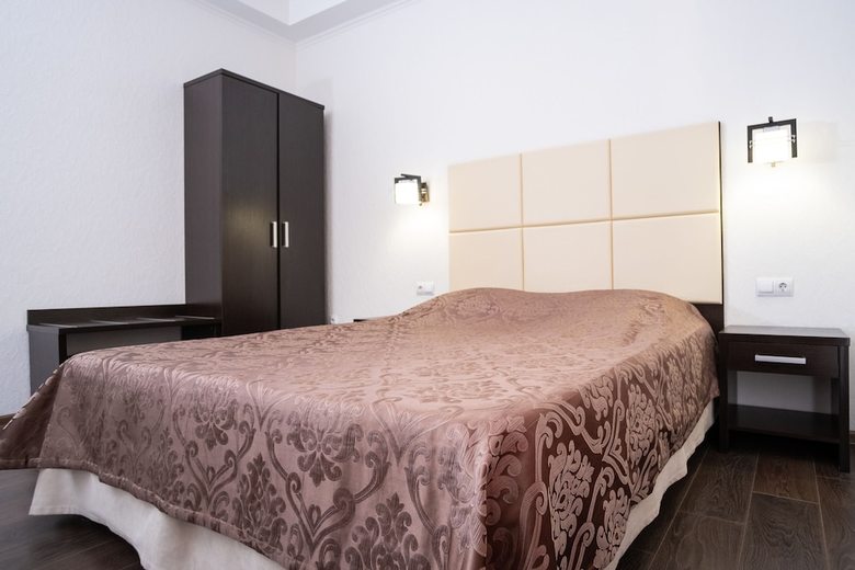Hostal Piano Guesthouse