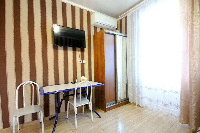 Hostal Saratov Guest House