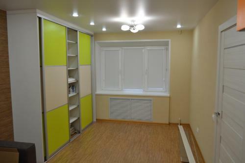 Apartment On Dolzhanskaya 6