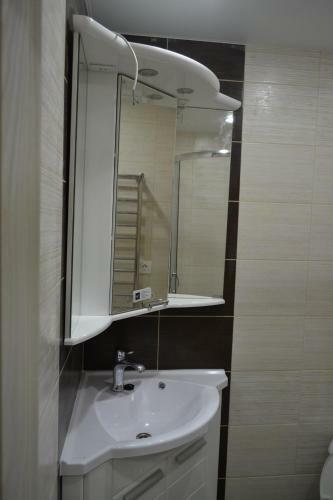 Apartment On Dolzhanskaya 6